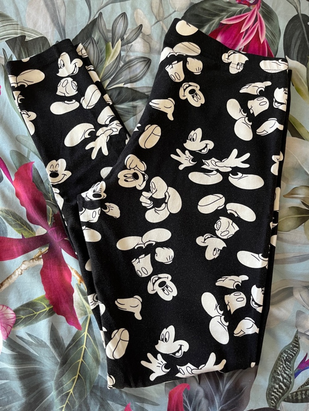 Disney H&M Black and White Mickey Mouse Print Ladies Leggings